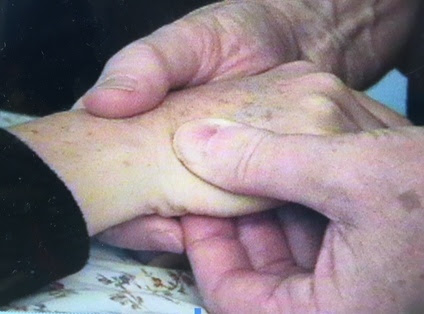 Decompression Somatics Hand to Neck
